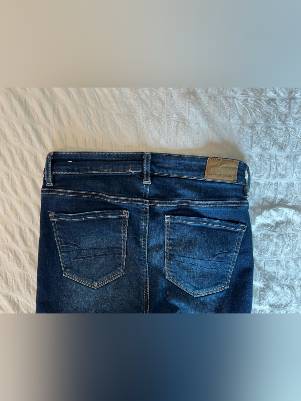 American Eagle Super Stretch Dark Blue Wash Skinny Jeans Size 4 Long GUC - Picture 6 of 6